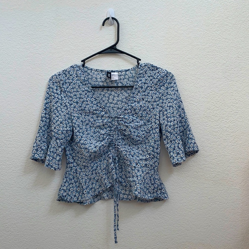 Blue floral short-sleeve shirt 💙